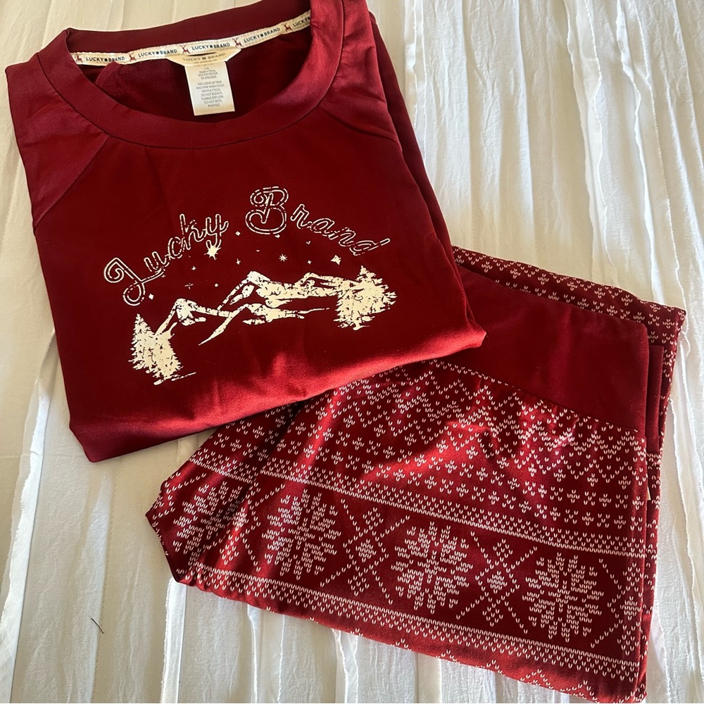 Lucky pajama set, size large